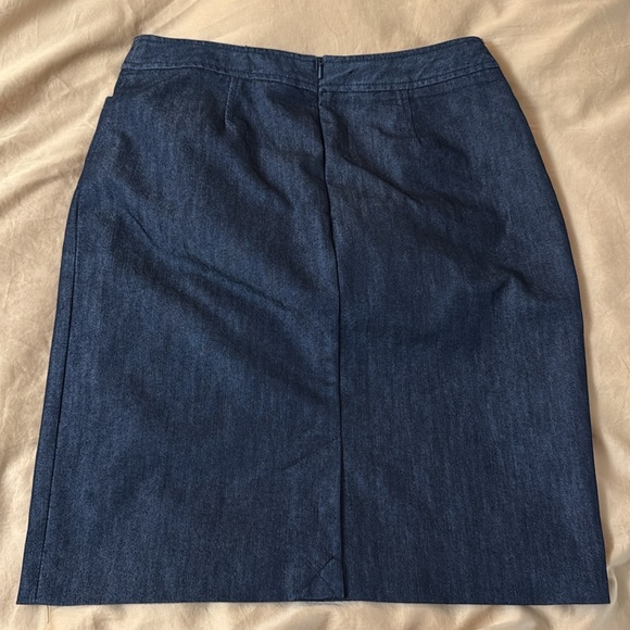 Classic Halogen Denim Pencil Skirt - Picture 2 of 7